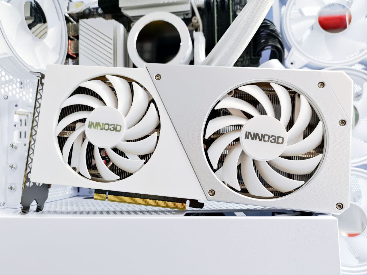 ゲーミングデスクトップパソコン ホワイト PZSKFS47[RTX4070SUPER ゲーミングデスクトップパソコン ホワイト PZSKFS47[RTX4070SUPER